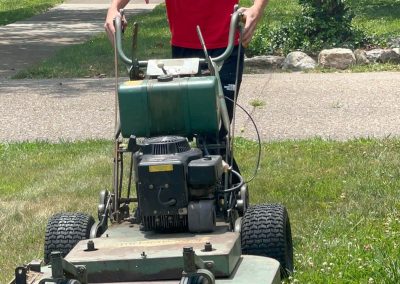 Grass Hopper Mowing Louisville KY Lawn Care 4